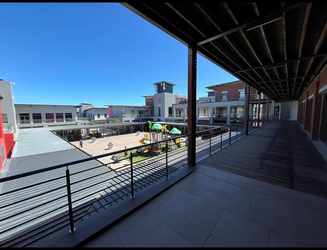 374M² OFFICE TO LET IN MILNERTON CENTRAL